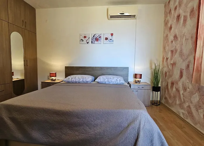 8 Διαμέρισμα