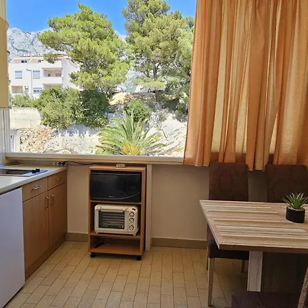 Apartment 8 Makarska