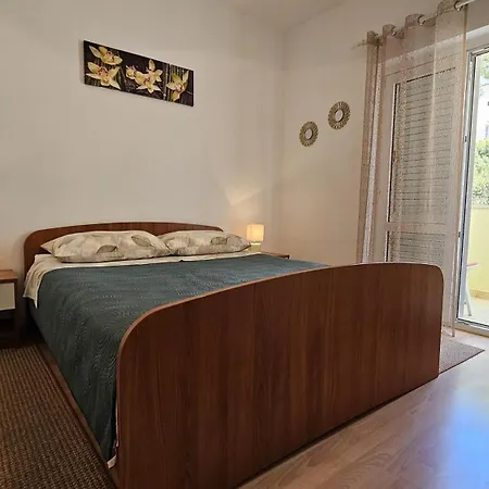 Apartment 8 Makarska