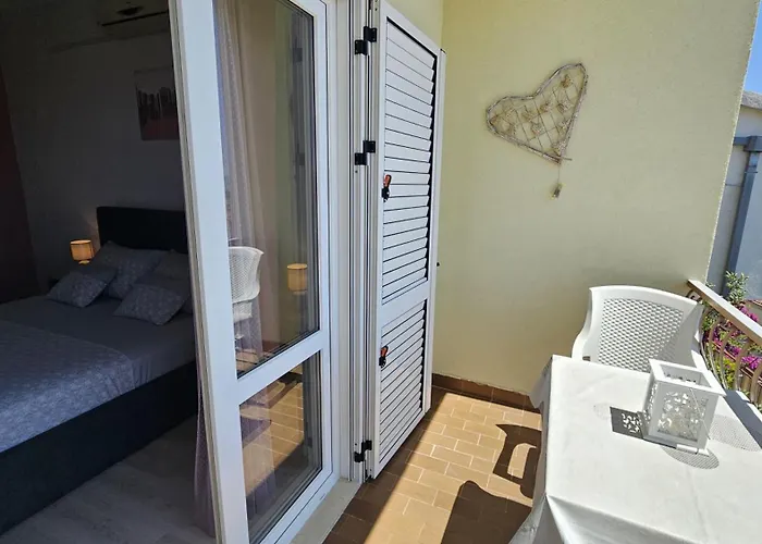 Apartment 8 Makarska